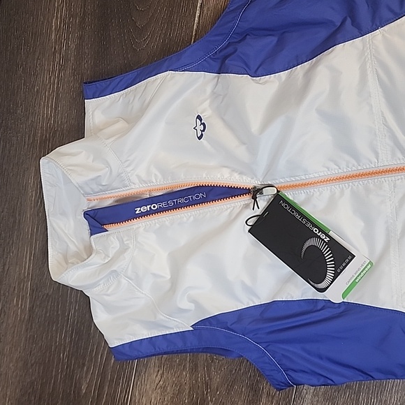 New Zero Restriction Carrie‎ Wind Vest Women's  Small NWT ZR Water Repellant - Picture 1 of 8